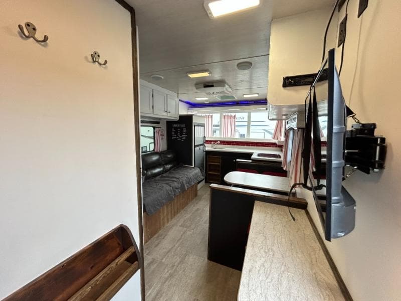 2019 Heartland 2019 Heartland Terry Classic - thumbnail 6