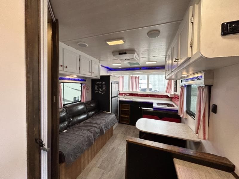 2019 Heartland 2019 Heartland Terry Classic - thumbnail 10