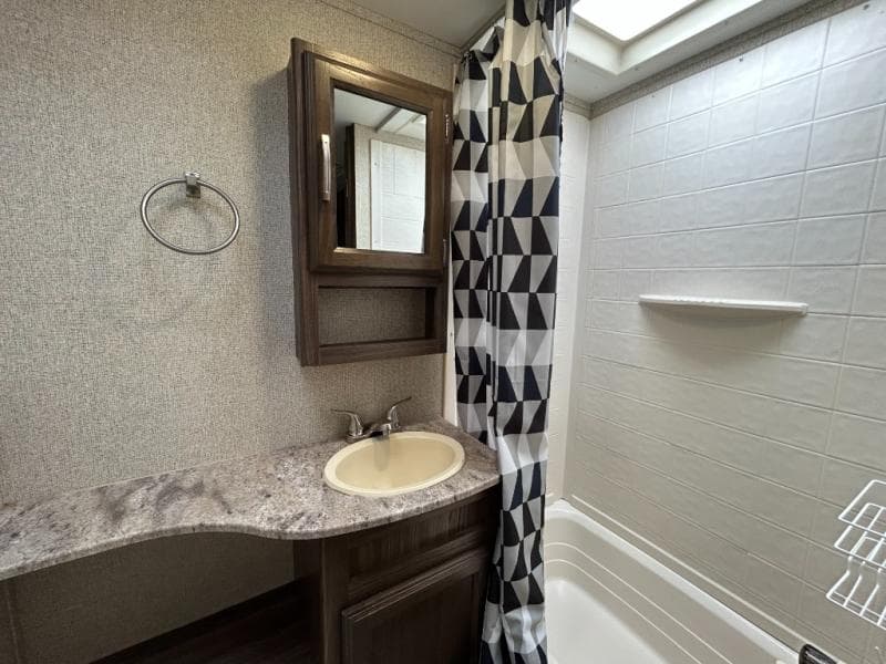 2019 Coachmen 2019 Coachmen Apex Ultra-Lite - thumbnail 23