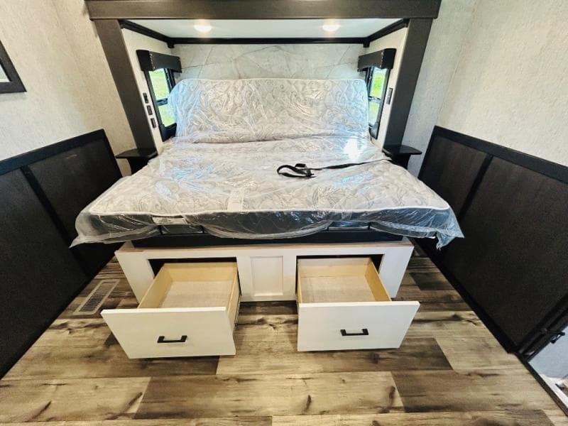 2023 CrossRoads 2023 CrossRoads Redwood - thumbnail 52