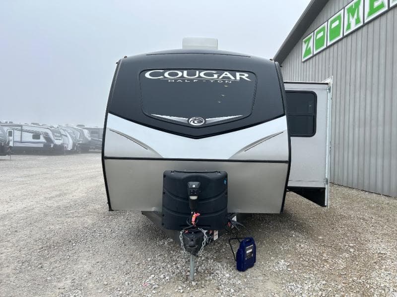 2021 Keystone 2021 Keystone Cougar - thumbnail 4