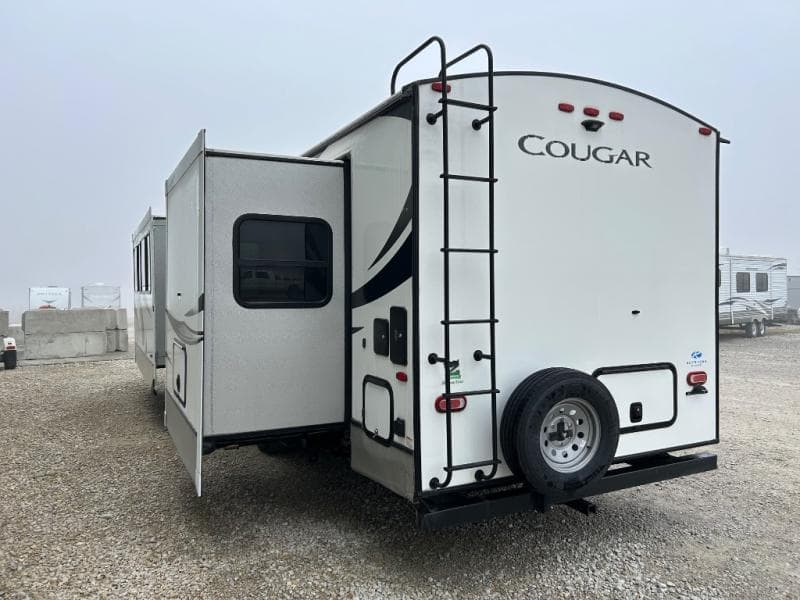 2021 Keystone 2021 Keystone Cougar - thumbnail 7