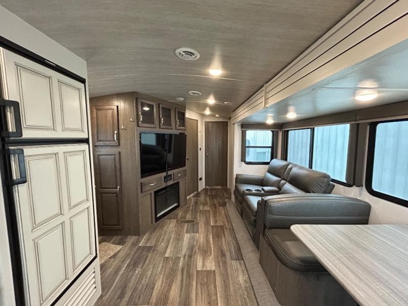 2021 Keystone 2021 Keystone Cougar - thumbnail 12