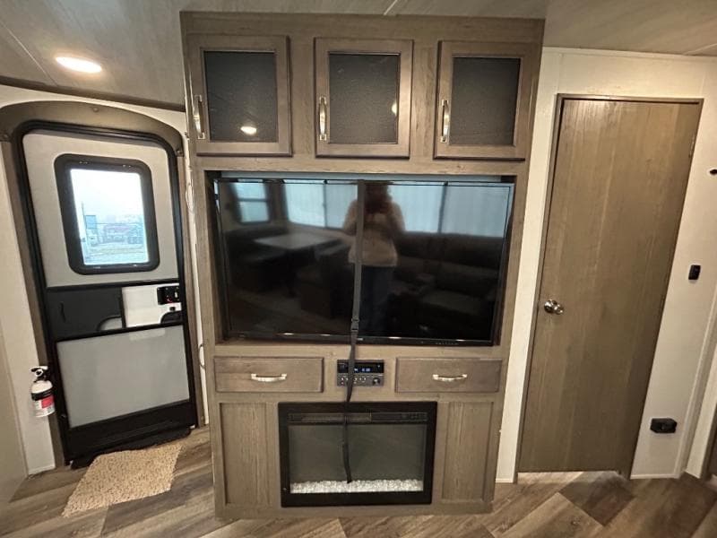 2021 Keystone 2021 Keystone Cougar - thumbnail 16