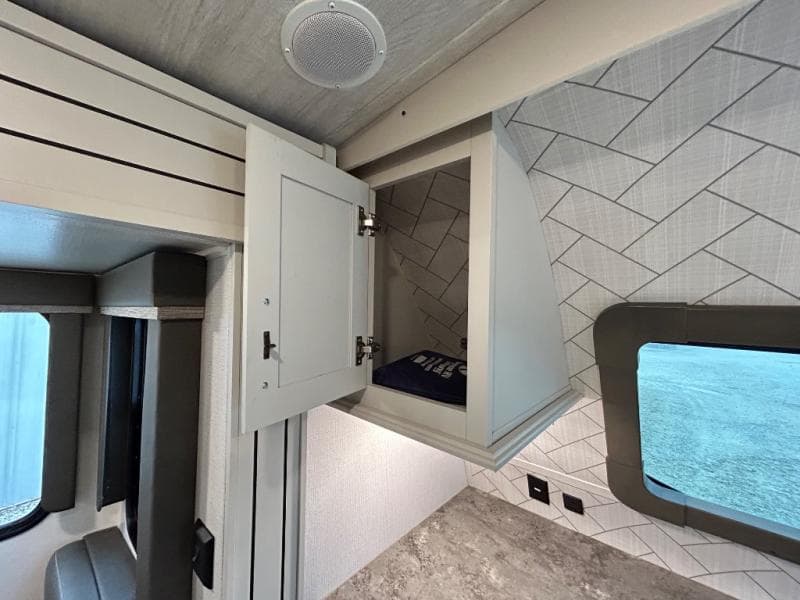 2021 Keystone 2021 Keystone Cougar - thumbnail 23