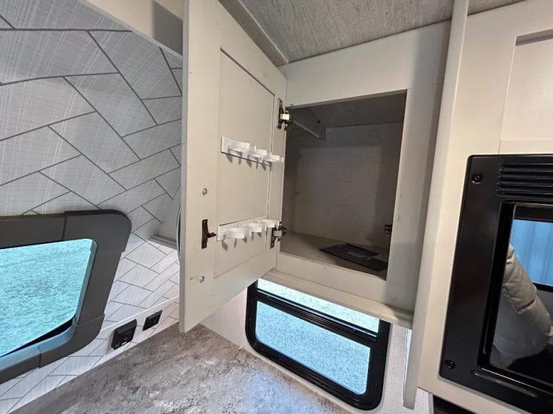 2021 Keystone 2021 Keystone Cougar - thumbnail 24