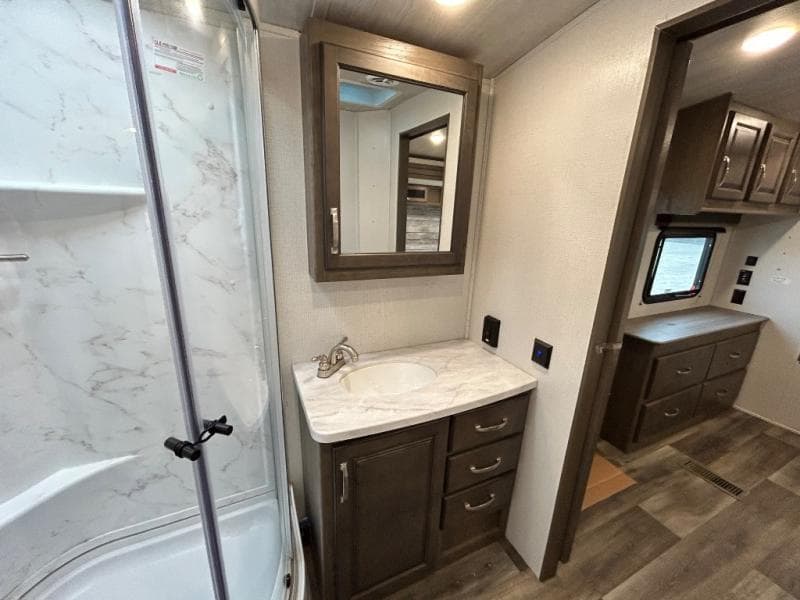 2021 Keystone 2021 Keystone Cougar - thumbnail 27