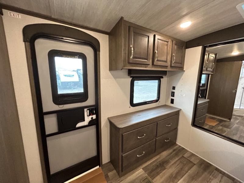 2021 Keystone 2021 Keystone Cougar - thumbnail 34