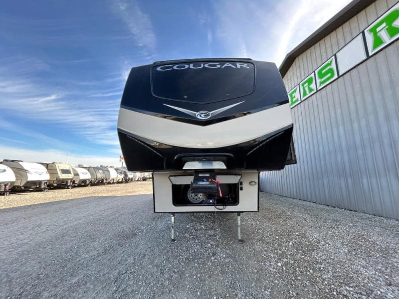 2019 Keystone 2019 Keystone Cougar - thumbnail 6