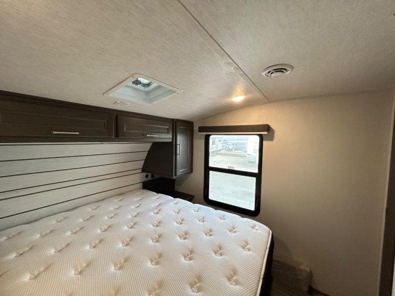 2024 Keystone 2024 Keystone Cougar - thumbnail 19