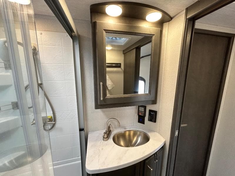 2024 Keystone 2024 Keystone Cougar - thumbnail 24