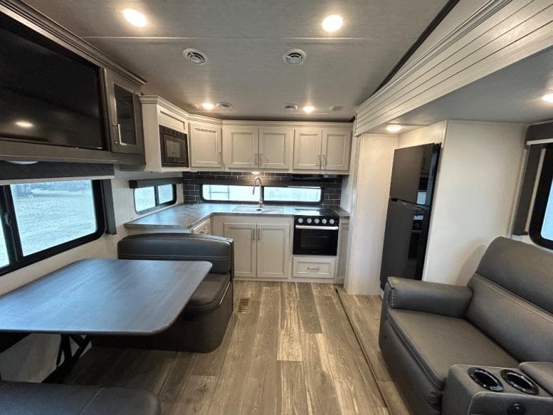 2024 Keystone 2024 Keystone Cougar - thumbnail 31