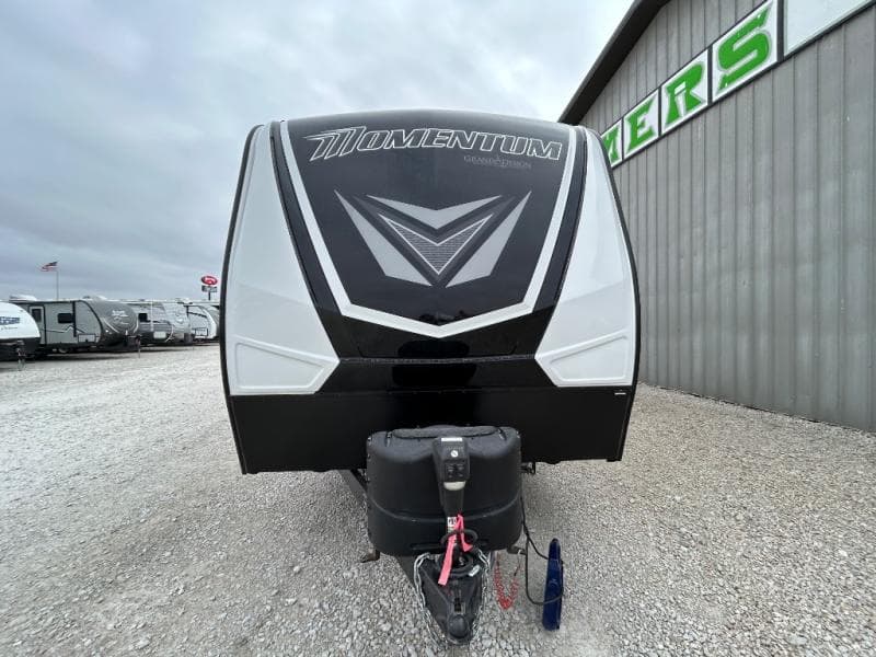 2022 Grand Design 2022 Grand Design Momentum G-Class - thumbnail 9