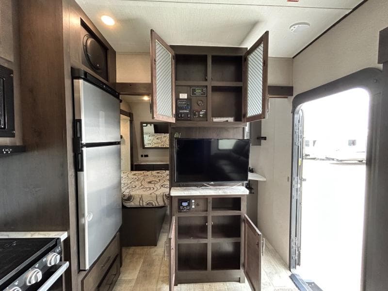 2022 Grand Design 2022 Grand Design Momentum G-Class - thumbnail 27