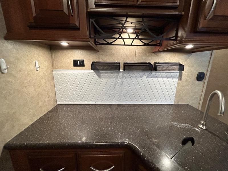 2014 Prime Time 2014 Prime Time Crusader - thumbnail 18