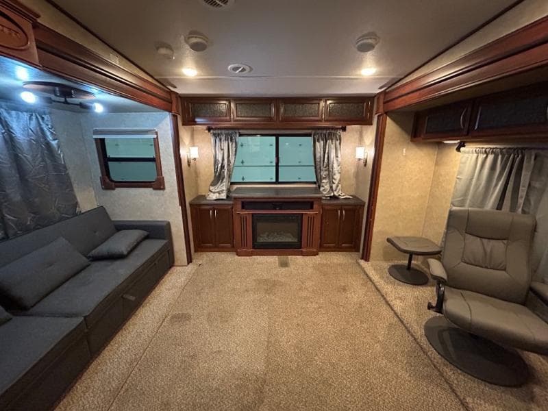 2014 Prime Time 2014 Prime Time Crusader - thumbnail 30