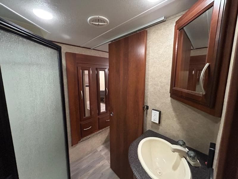 2014 Prime Time 2014 Prime Time Crusader - thumbnail 36