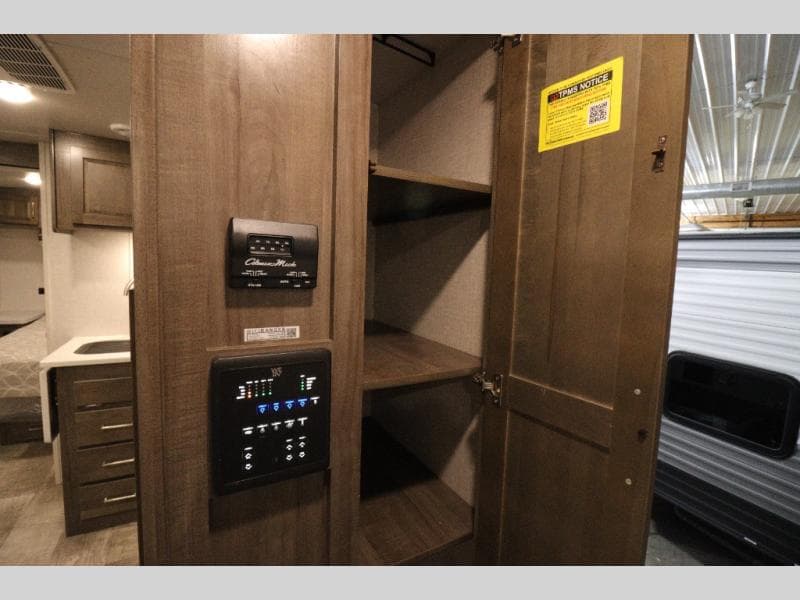 2023 Forest River 2023 Forest River Rockwood Mini Lite - thumbnail 9