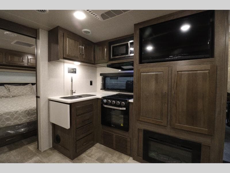 2023 Forest River 2023 Forest River Rockwood Mini Lite - thumbnail 18