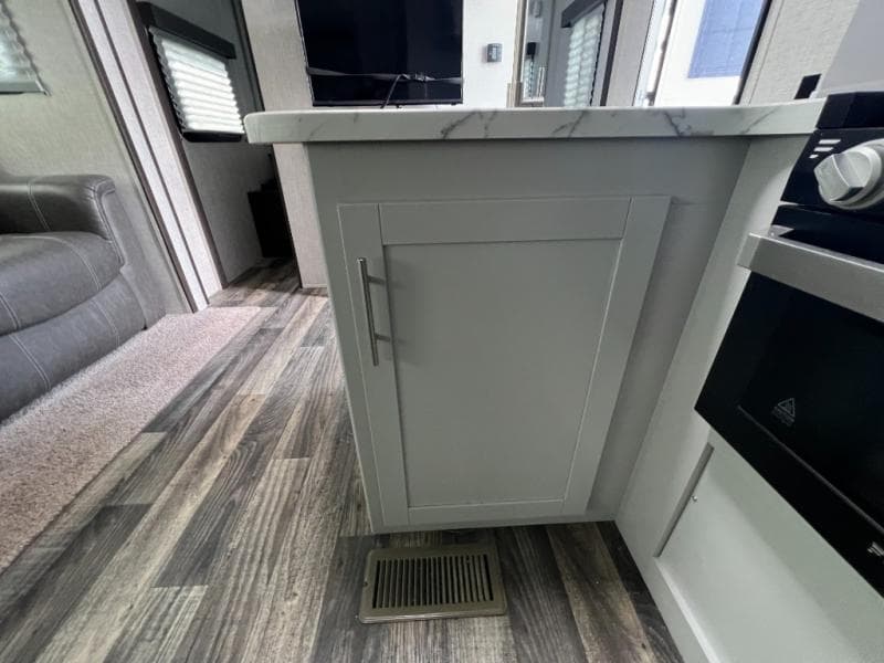 2020 Keystone RV 2020 Keystone RV Bullet Ultra Lite Series - thumbnail 18