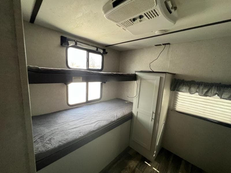 2020 Keystone RV 2020 Keystone RV Bullet Ultra Lite Series - thumbnail 42