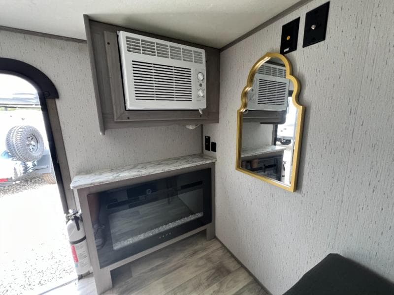 2023 Dutchmen 2023 Dutchmen Coleman - thumbnail 9