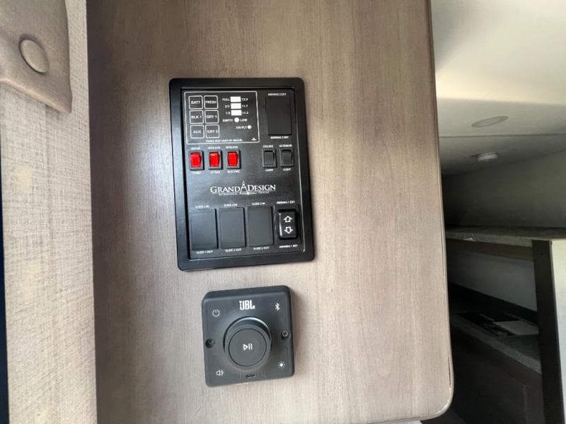 2024 Grand Design 2024 Grand Design Transcend One - thumbnail 3