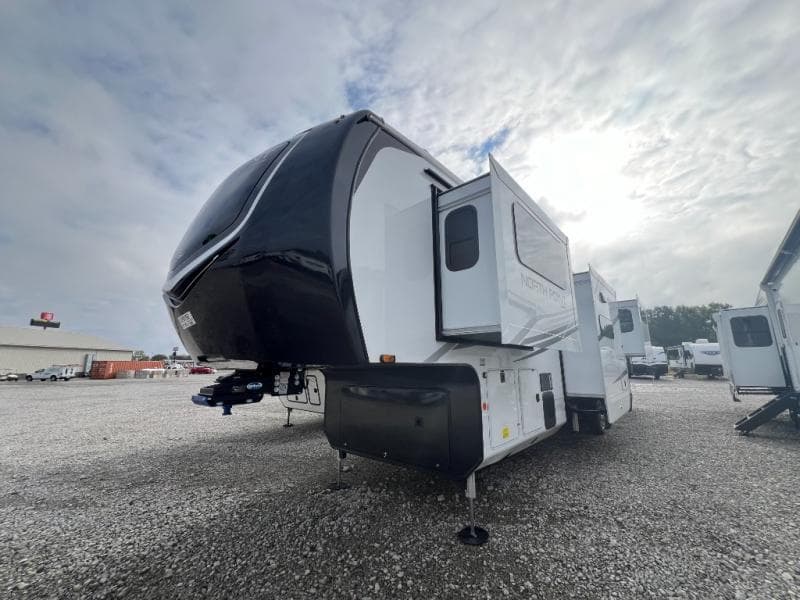 2025 Jayco 2025 Jayco North Point - thumbnail 5