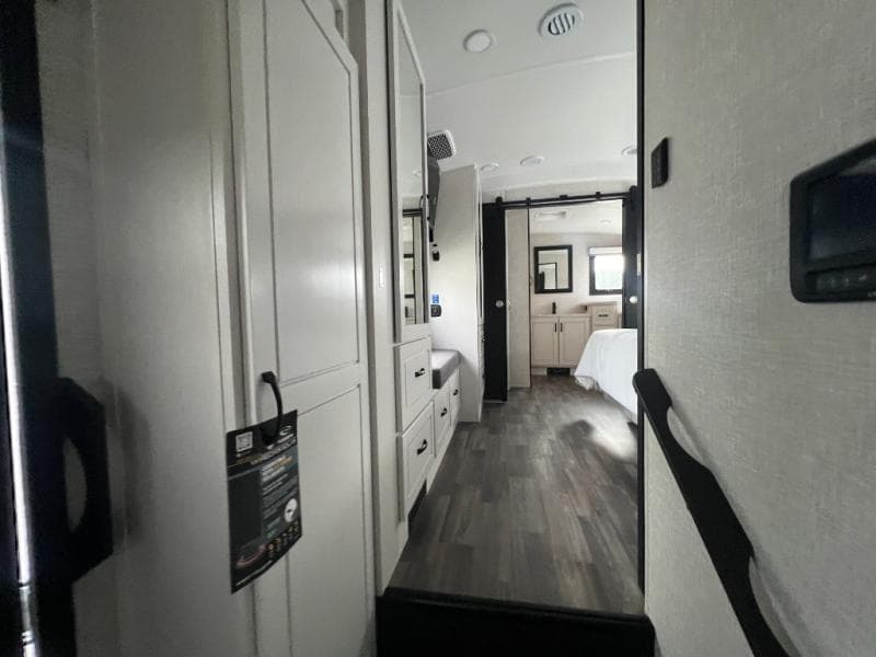 2025 Jayco 2025 Jayco North Point - thumbnail 50