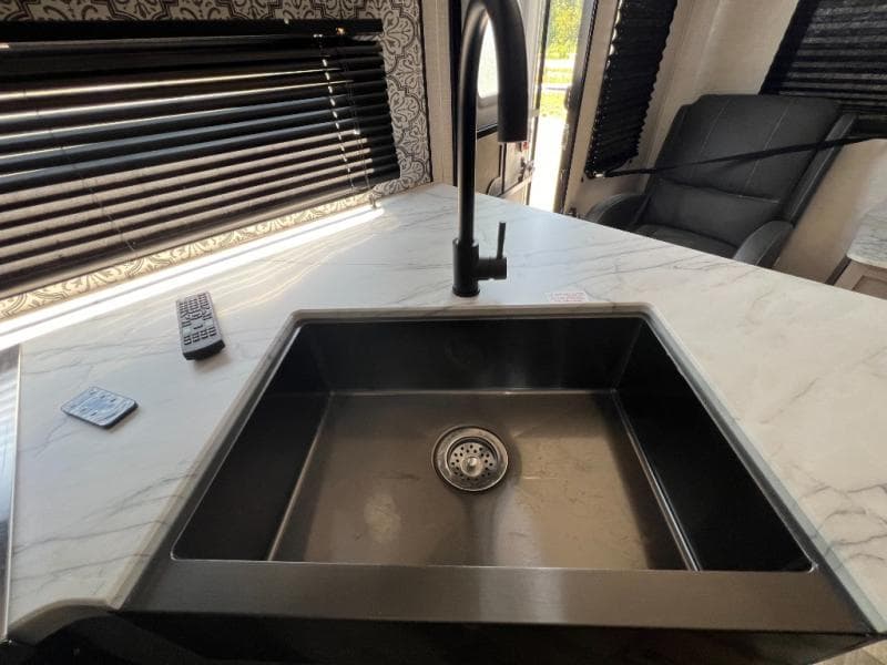 2022 Dutchmen 2022 Dutchmen Coleman Light - thumbnail 15