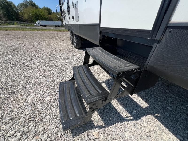 2022 Dutchmen 2022 Dutchmen Coleman Light - thumbnail 41