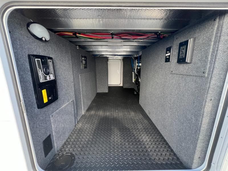 2025 Jayco 2025 Jayco North Point - thumbnail 12