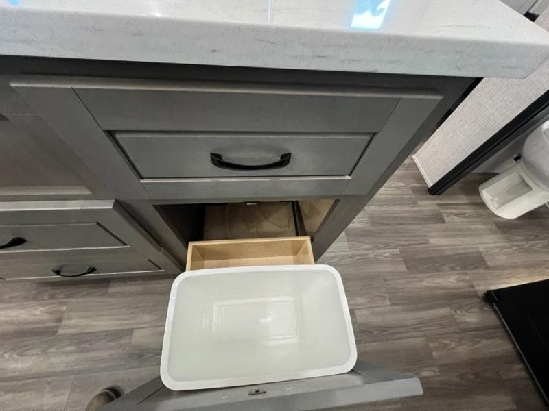 2025 Jayco 2025 Jayco North Point - thumbnail 33