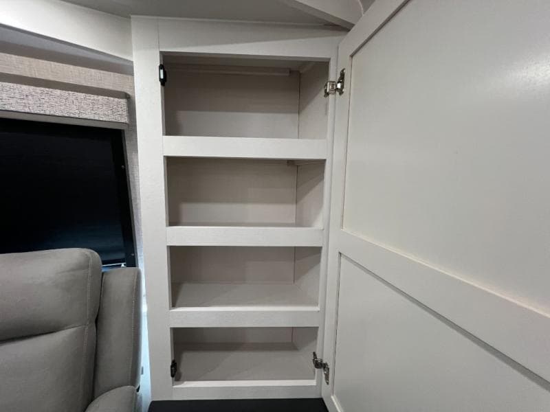 2025 Jayco 2025 Jayco North Point - thumbnail 46