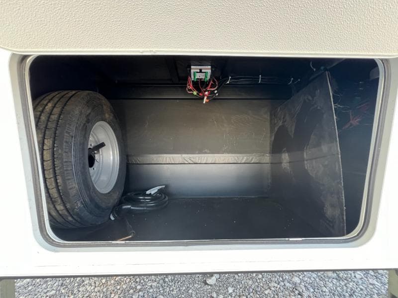 2025 Forest River 2025 Forest River Wildcat - thumbnail 8