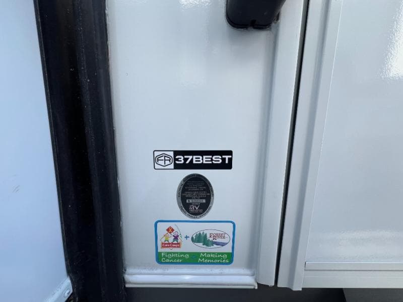 2025 Forest River 2025 Forest River Wildcat - thumbnail 11