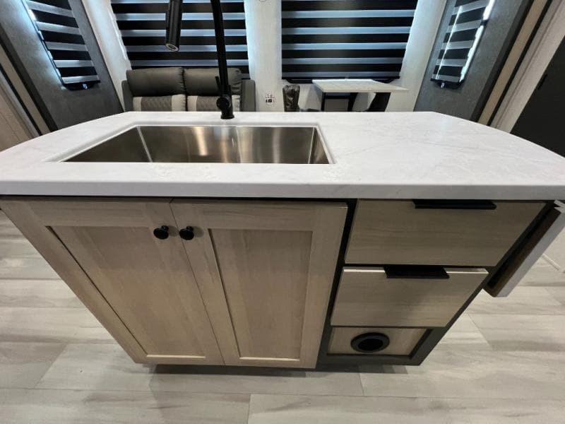 2025 Forest River 2025 Forest River Wildcat - thumbnail 19