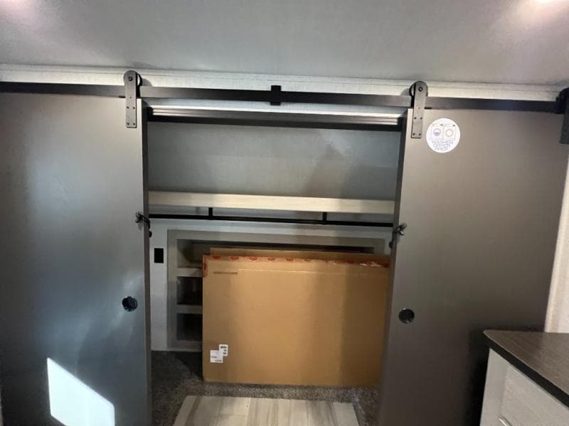 2025 Forest River 2025 Forest River Wildcat - thumbnail 45