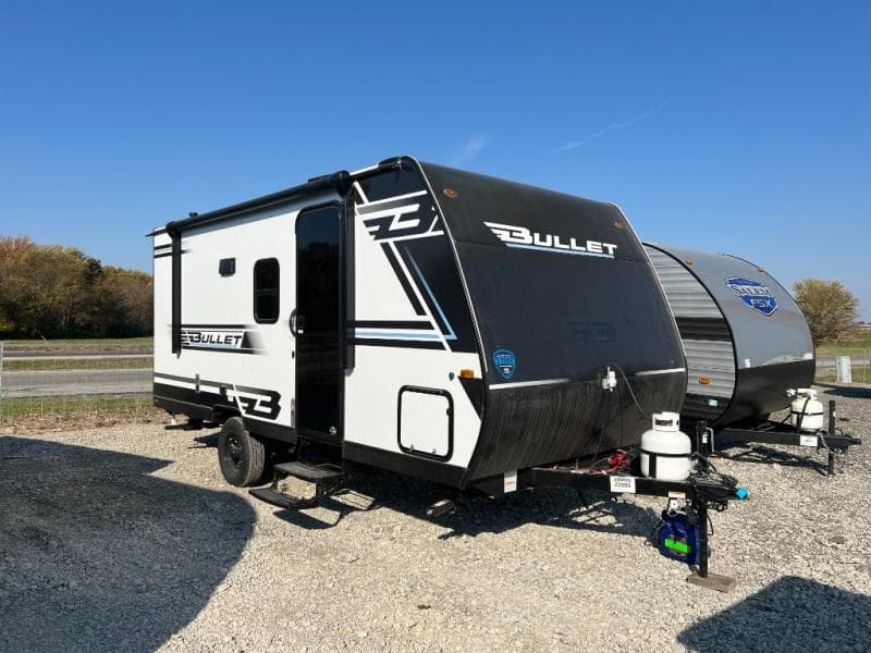 2025 Keystone 2025 Keystone Bullet Crossfire - thumbnail 3