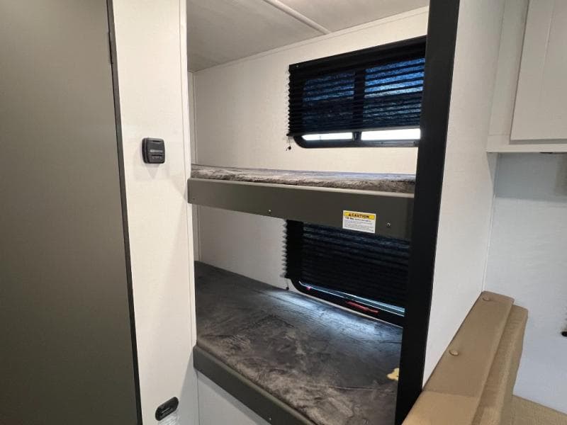 2025 Keystone 2025 Keystone Bullet Crossfire - thumbnail 25