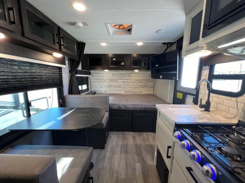 2022 Jayco 2022 Jayco Jay Feather - thumbnail 28