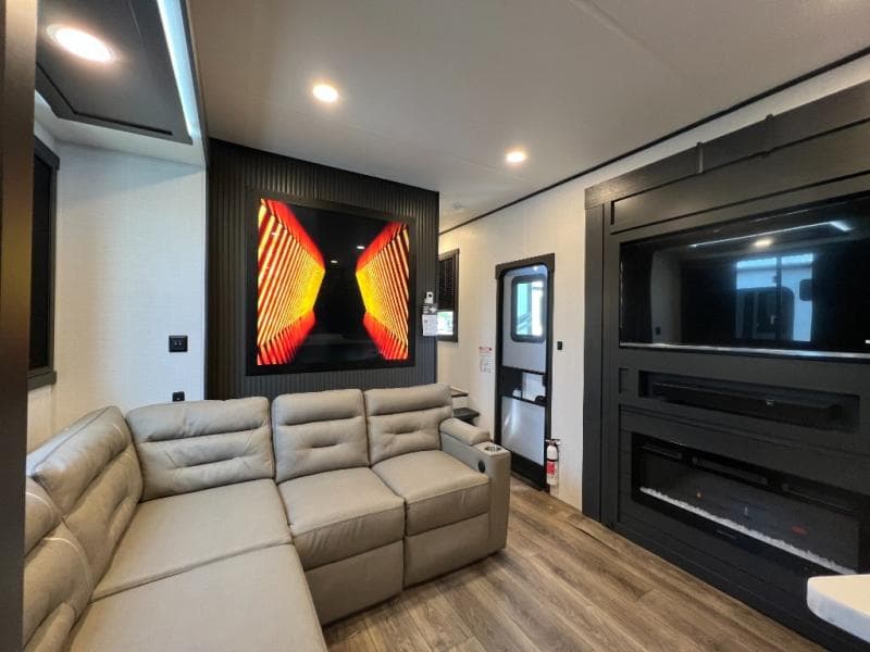 2025 Forest River 2025 Forest River XLR Nitro - thumbnail 17