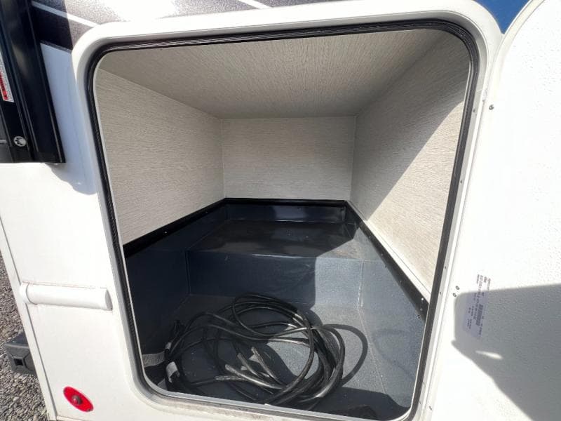 2025 NeXus RV 2025 NeXus RV Triumph Sport - thumbnail 8