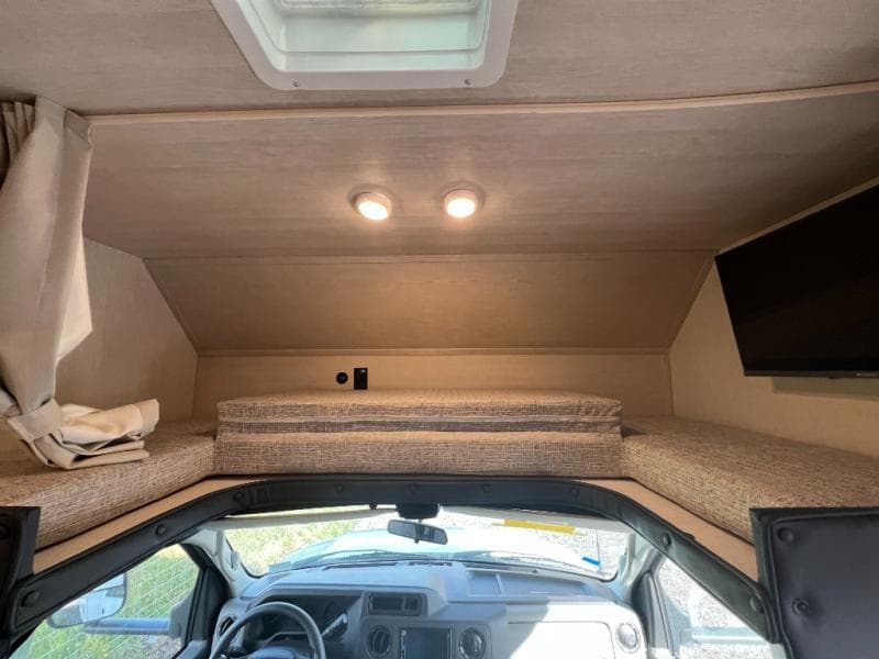 2025 NeXus RV 2025 NeXus RV Triumph Sport - thumbnail 16