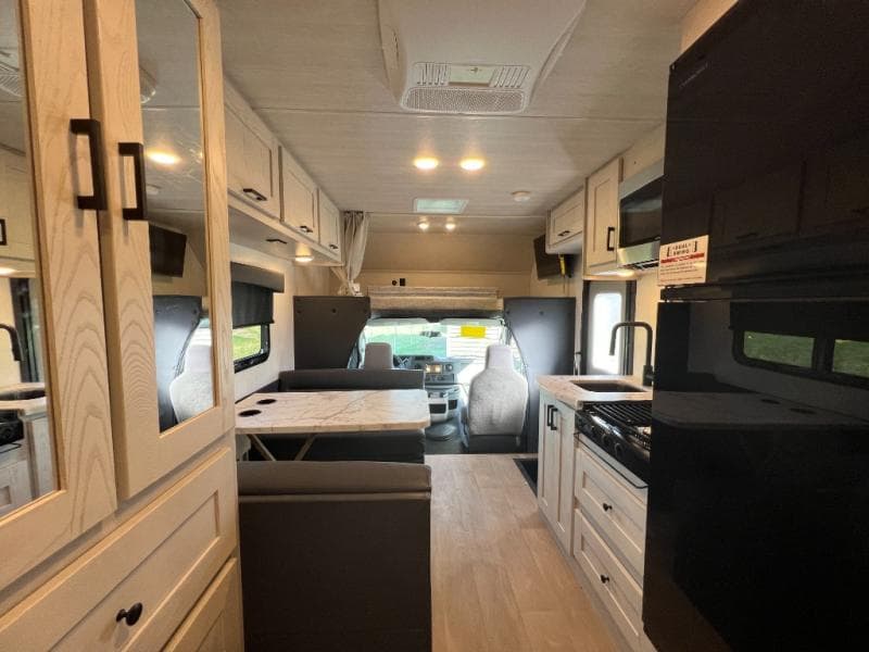 2025 NeXus RV 2025 NeXus RV Triumph Sport - thumbnail 30