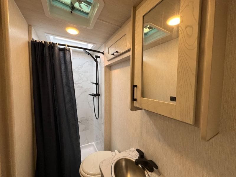 2025 NeXus RV 2025 NeXus RV Triumph Sport - thumbnail 36