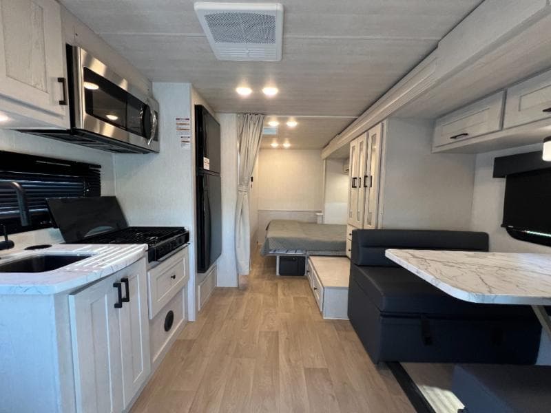 2025 NeXus RV 2025 NeXus RV Triumph Sport Series - thumbnail 18