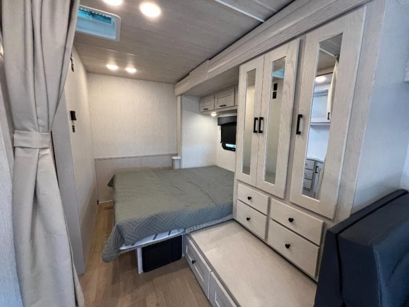 2025 NeXus RV 2025 NeXus RV Triumph Sport Series - thumbnail 28