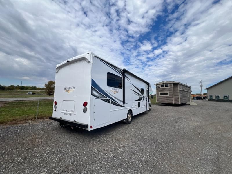 2025 NeXus RV 2025 NeXus RV Triumph Sport Series - thumbnail 4