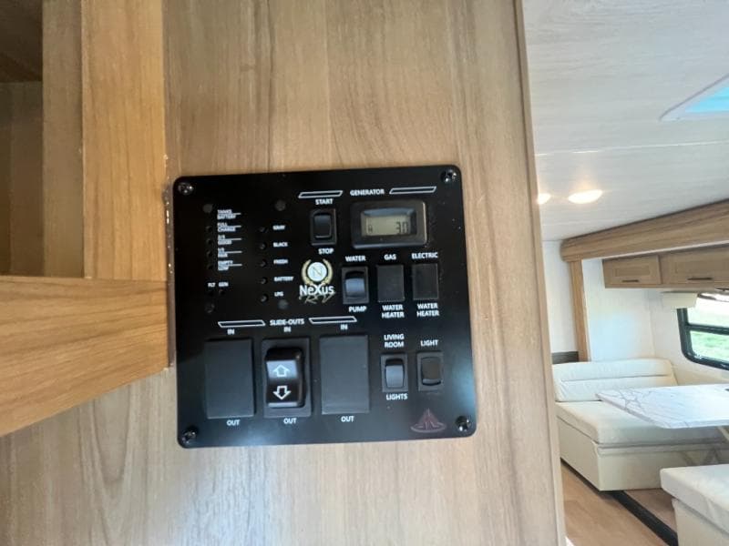 2025 NeXus RV 2025 NeXus RV Triumph Sport Series - thumbnail 41